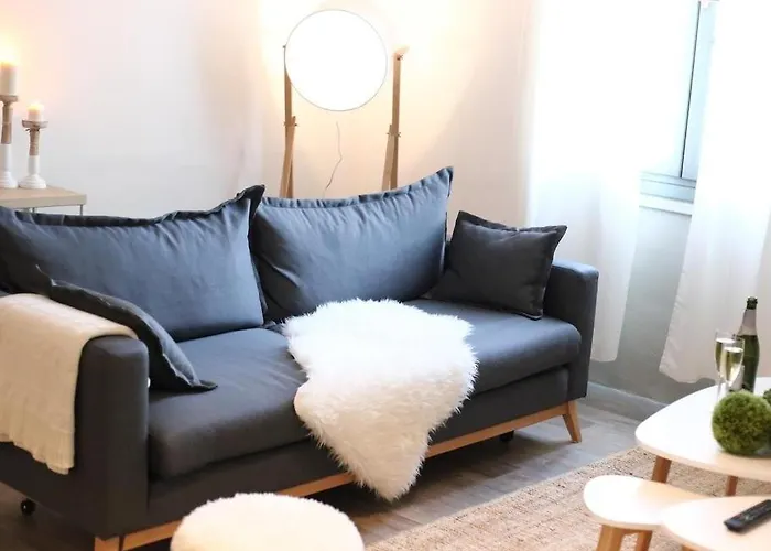 Maison Bacou Cité 3 *